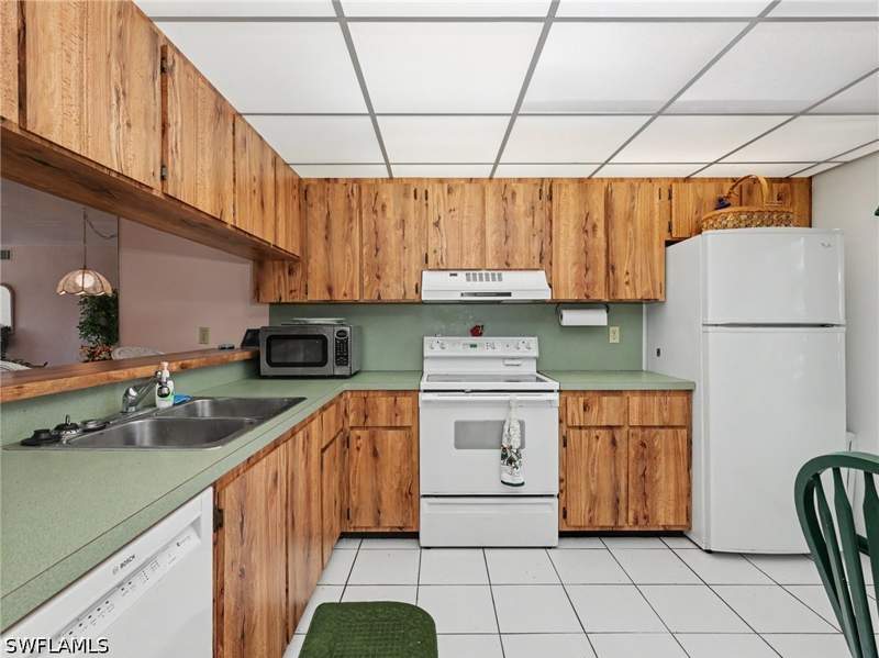2 bedroom Condominium at 3816 Snowflake Ln 1303, Winterpark, Naples — photo 5