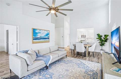 5701 Heron Ln 705, Naples FL - photo 7 of 23