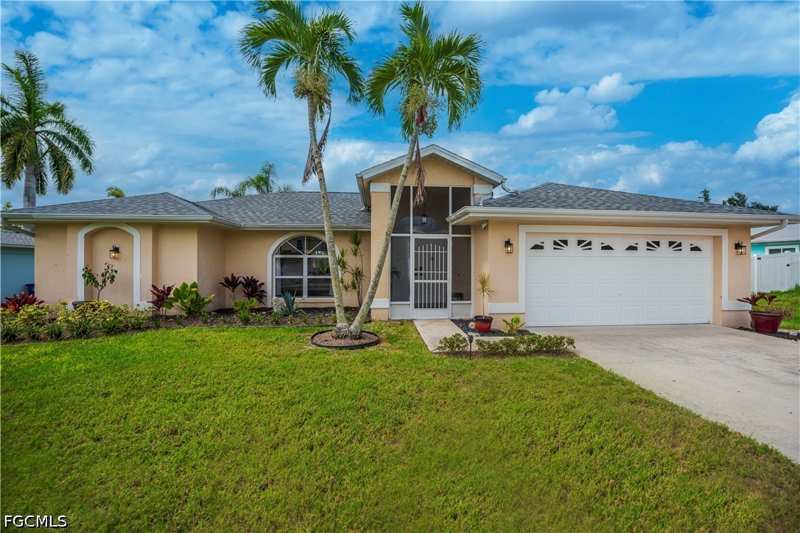 3 bedroom SingleFamilyResidence at 5831 Samoa Dr, Pine Island, Bokeelia — photo 1