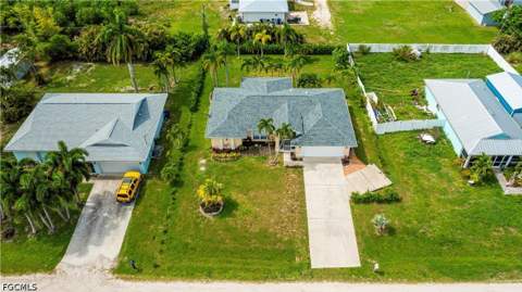 5831 Samoa Dr, Bokeelia FL - photo 11 of 50