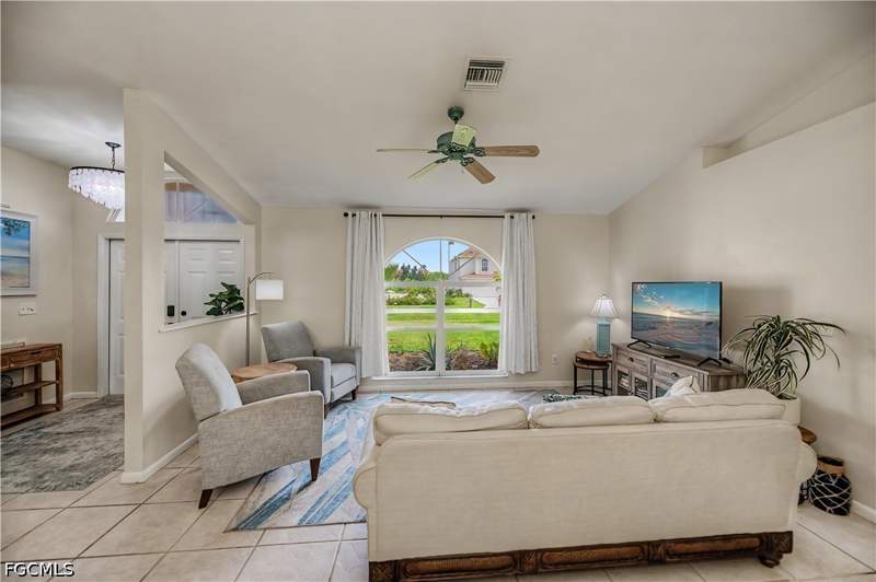 3 bedroom SingleFamilyResidence at 5831 Samoa Dr, Pine Island, Bokeelia — photo 2