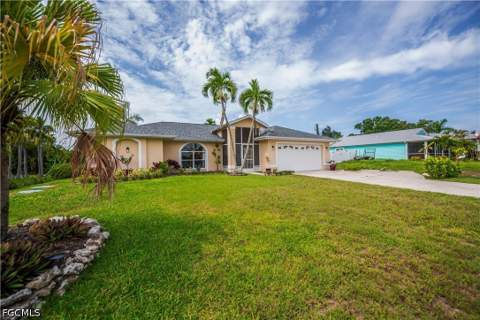 5831 Samoa Dr, Bokeelia FL - photo 8 of 50