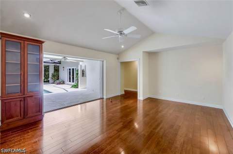 675 Murex Dr, Naples FL - photo 20 of 36