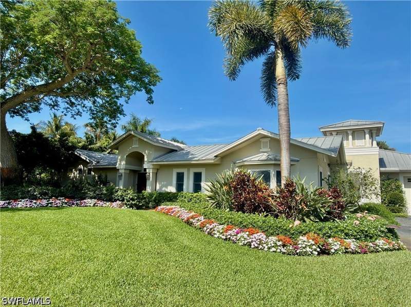 4 bedroom SingleFamilyResidence at 675 Murex Dr, Coquina Sands, Naples — photo 3