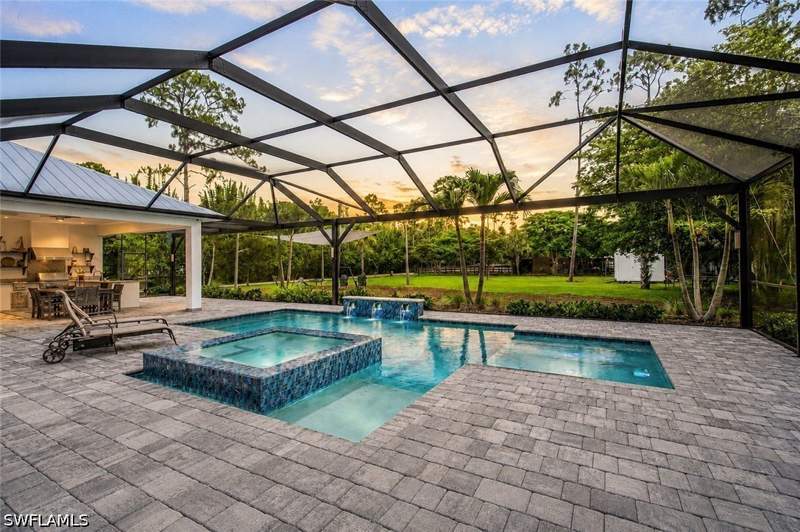 3 bedroom SingleFamilyResidence at 5737 Hidden Oaks Ln, Oakes Estates, Naples — photo 3