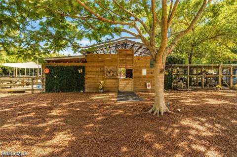 5737 Hidden Oaks Ln, Naples FL - photo 9 of 50