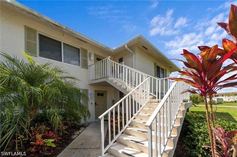 2 bedroom Condominium at 720 Teryl Rd 2, Glades Country Club, Naples — photo 5
