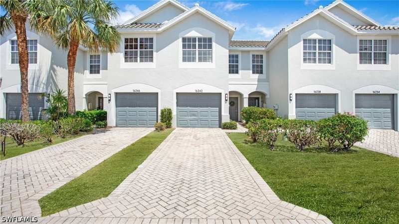 3 bedroom Townhouse at 16242 Ravina Way 85, Verona Pointe, Naples — photo 1