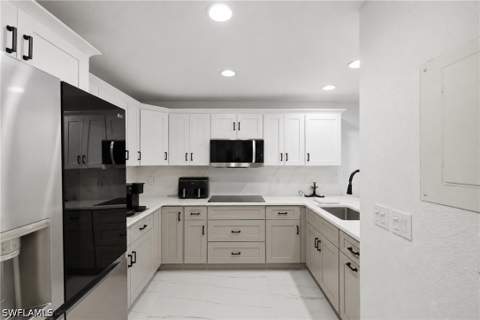 81 Emerald Woods Dr M3, Naples FL - photo 16 of 42