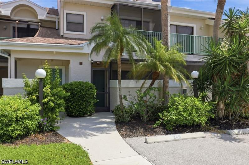 1 bedroom Condominium at 81 Emerald Woods Dr M3, Emerald Woods, Naples — photo 3