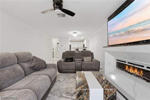 81 Emerald Woods Dr M3, Naples FL - photo 9 of 42