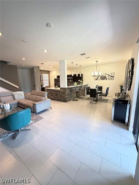 7317 Bristol Cir, Naples FL - photo 10 of 18
