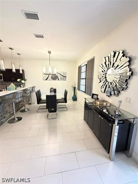 7317 Bristol Cir, Naples FL - photo 7 of 18