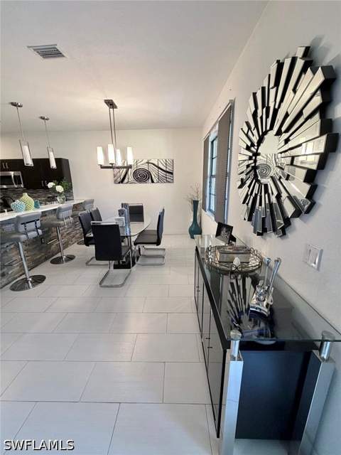 7317 Bristol Cir, Naples FL - photo 8 of 18