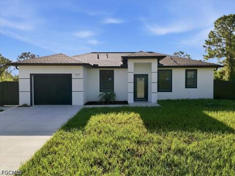 707 Bahama Ave S, Lehigh Acres FL - photo 7 of 25
