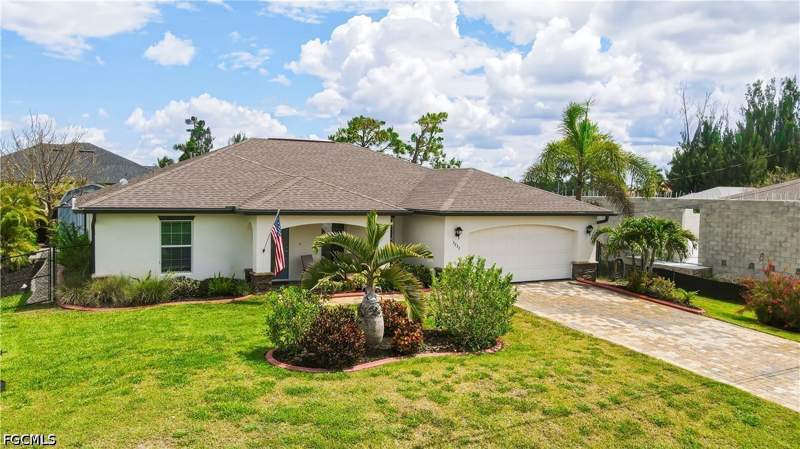 4 bedroom SingleFamilyResidence at 3233 NW 21st St, Cape Coral, Cape Coral — photo 3