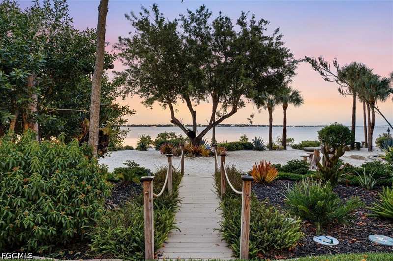 5 bedroom SingleFamilyResidence at 11440 Longwater Chase Ct, Edgewater, Fort Myers — photo 1