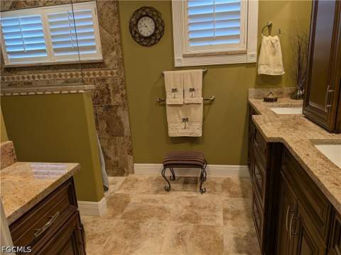 1712 Viscaya Pkwy, Cape Coral FL - photo 15 of 38