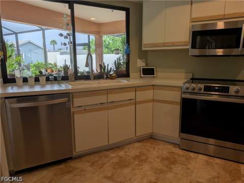 1712 Viscaya Pkwy, Cape Coral FL - photo 19 of 38