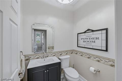 2325 Island Cove Cir, Naples FL - photo 17 of 19