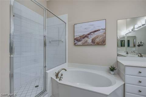 3053 Aviamar Cir 203, Naples FL - photo 17 of 50