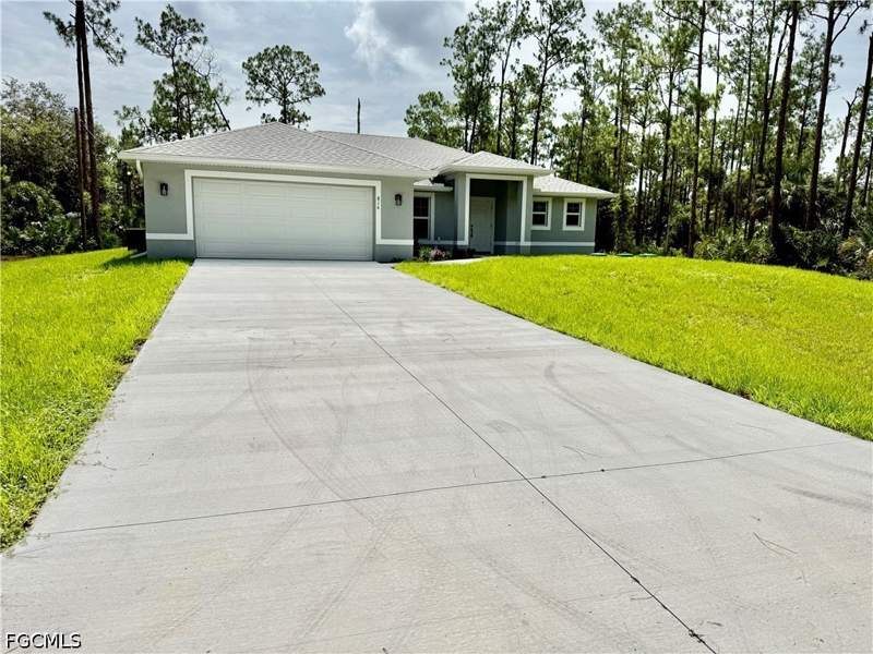 3 bedroom SingleFamilyResidence at 816 Michael Ave, Lehigh Acres, Lehigh Acres — photo 2