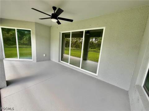 816 Michael Ave, Lehigh Acres FL - photo 6 of 31