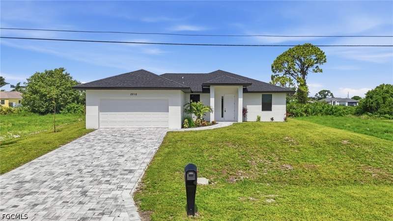 4 bedroom SingleFamilyResidence at 2210 NW 9th Ave, Cape Coral, Cape Coral — photo 2