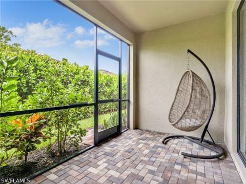 9157 Glenforest Dr, Naples FL - photo 16 of 33
