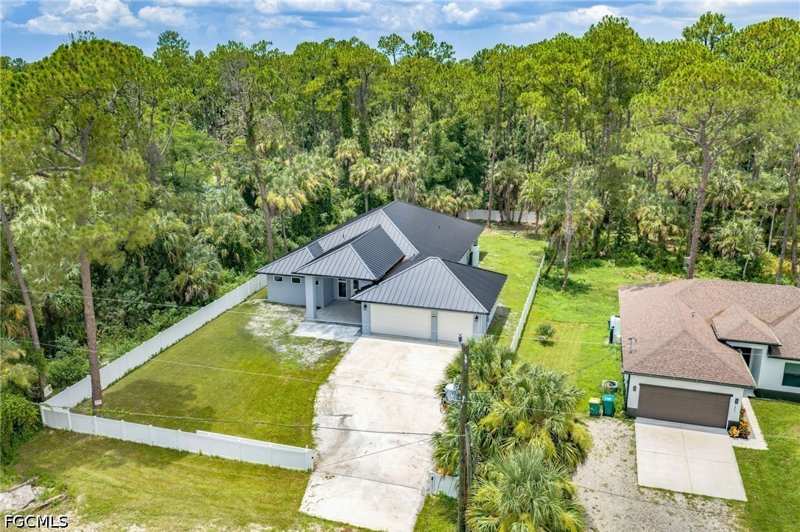 4 bedroom SingleFamilyResidence at 1853 Della Dr, Naples Farm Sites, Naples — photo 1
