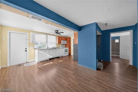 1846 Maple Dr, Fort Myers FL - photo 11 of 31