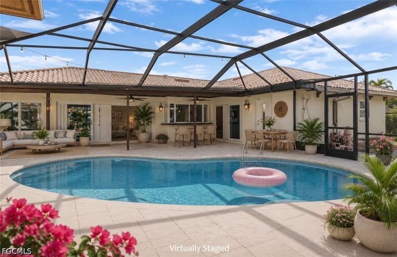 4 bedroom SingleFamilyResidence at 13750 McGregor Blvd, Town And River, Fort Myers — photo 3