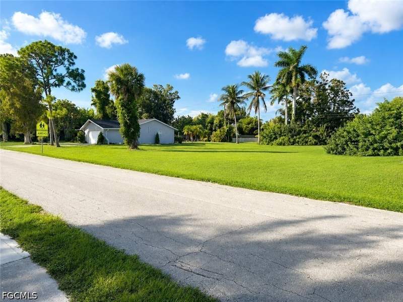 3 bedroom SingleFamilyResidence at 5419 Avenue E, Pine Island Center, Bokeelia — photo 4