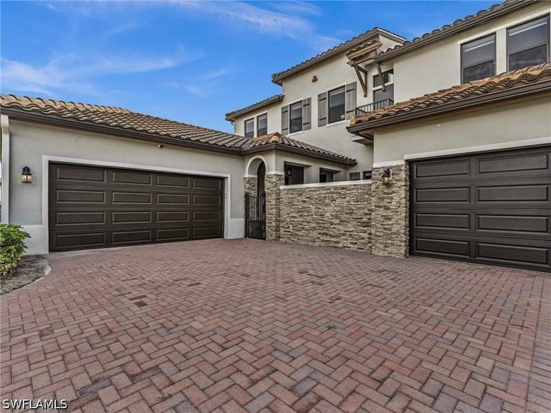 5 bedroom SingleFamilyResidence at 4784 Sophia Dr, Maple Ridge, Ave Maria — photo 2