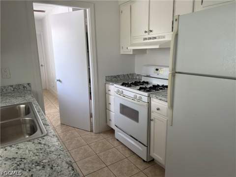 212 Davis Rd, Lehigh Acres FL - photo 10 of 23