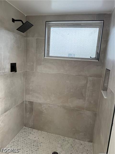 212 Davis Rd, Lehigh Acres FL - photo 13 of 23