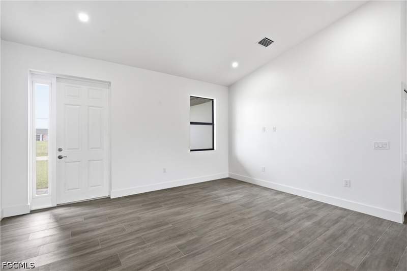 4 bedroom SingleFamilyResidence at 1431 NW 17th Ave, Cape Coral, Cape Coral — photo 5