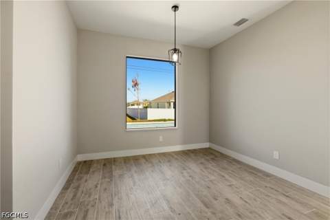 131 Kismet Pkwy E, Cape Coral FL - photo 12 of 33