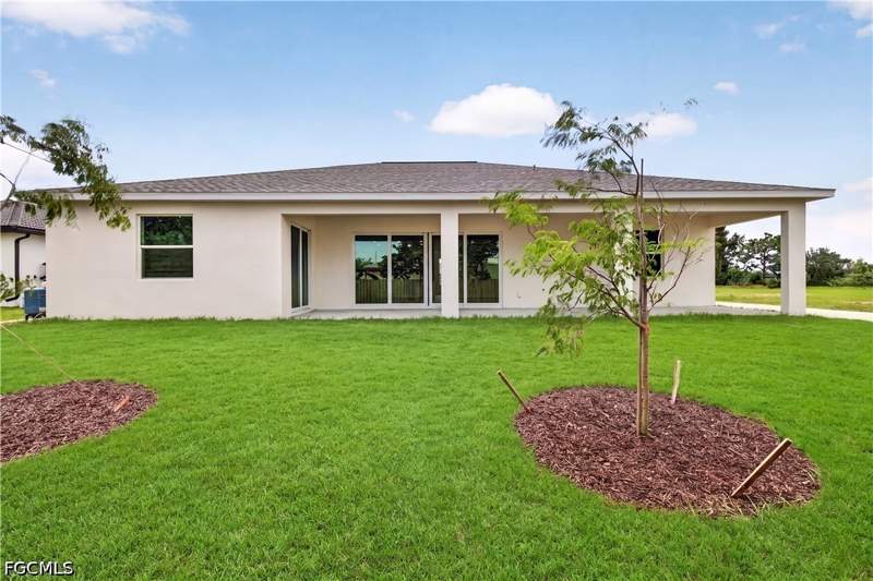4 bedroom SingleFamilyResidence at 1911 NW 1st Pl, Cape Coral, Cape Coral — photo 3