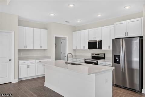1911 NW 1st Pl, Cape Coral FL - photo 9 of 20