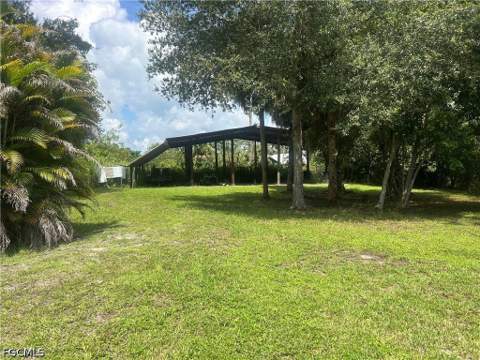 18595 Palm Creek Dr 601, North Fort Myers FL - photo 6 of 9