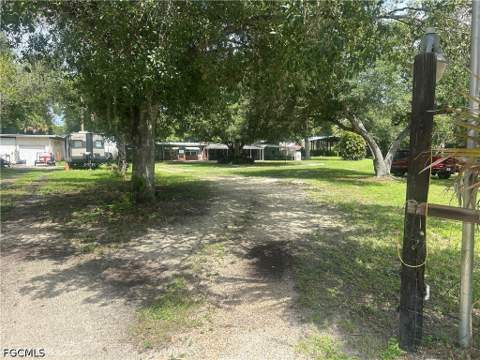18595 Palm Creek Dr 601, North Fort Myers FL - photo 8 of 9