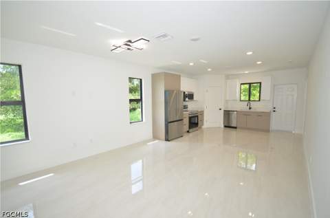 3121 Thomas St, Fort Myers FL - photo 12 of 21