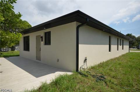 3121 Thomas St, Fort Myers FL - photo 19 of 21