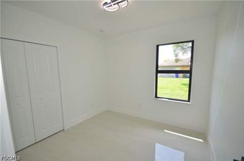 3121 Thomas St, Fort Myers FL - photo 6 of 21