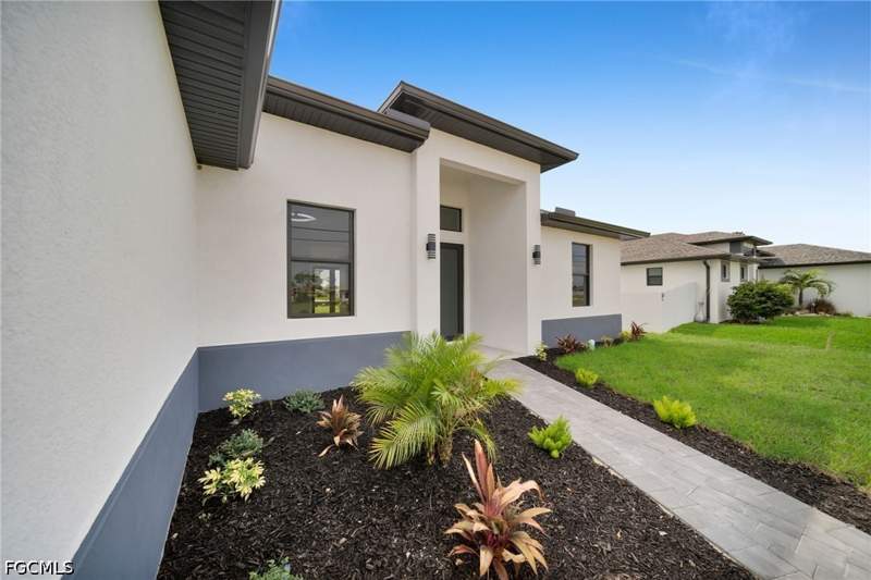 4 bedroom SingleFamilyResidence at 2839 El Dorado Blvd N, Cape Coral, Cape Coral — photo 5