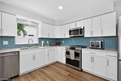 1477 Albatross Rd, Sanibel FL - photo 10 of 41