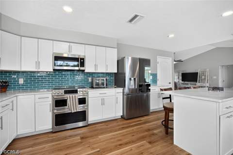 1477 Albatross Rd, Sanibel FL - photo 11 of 41