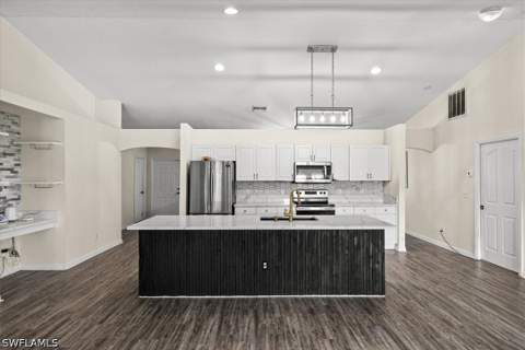 2511 20th St SW, Lehigh Acres FL - photo 9 of 27