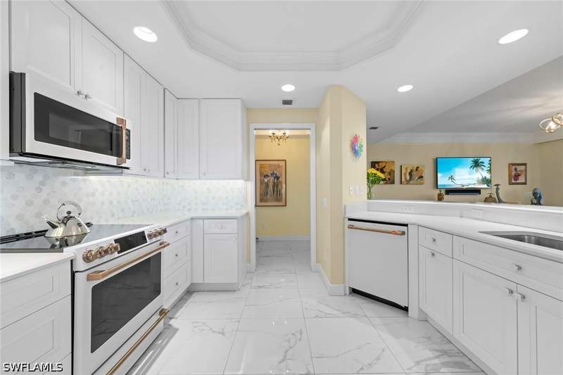 2 bedroom Condominium at 23650 Via Veneto Blvd 1403, Sorrento, Estero — photo 5